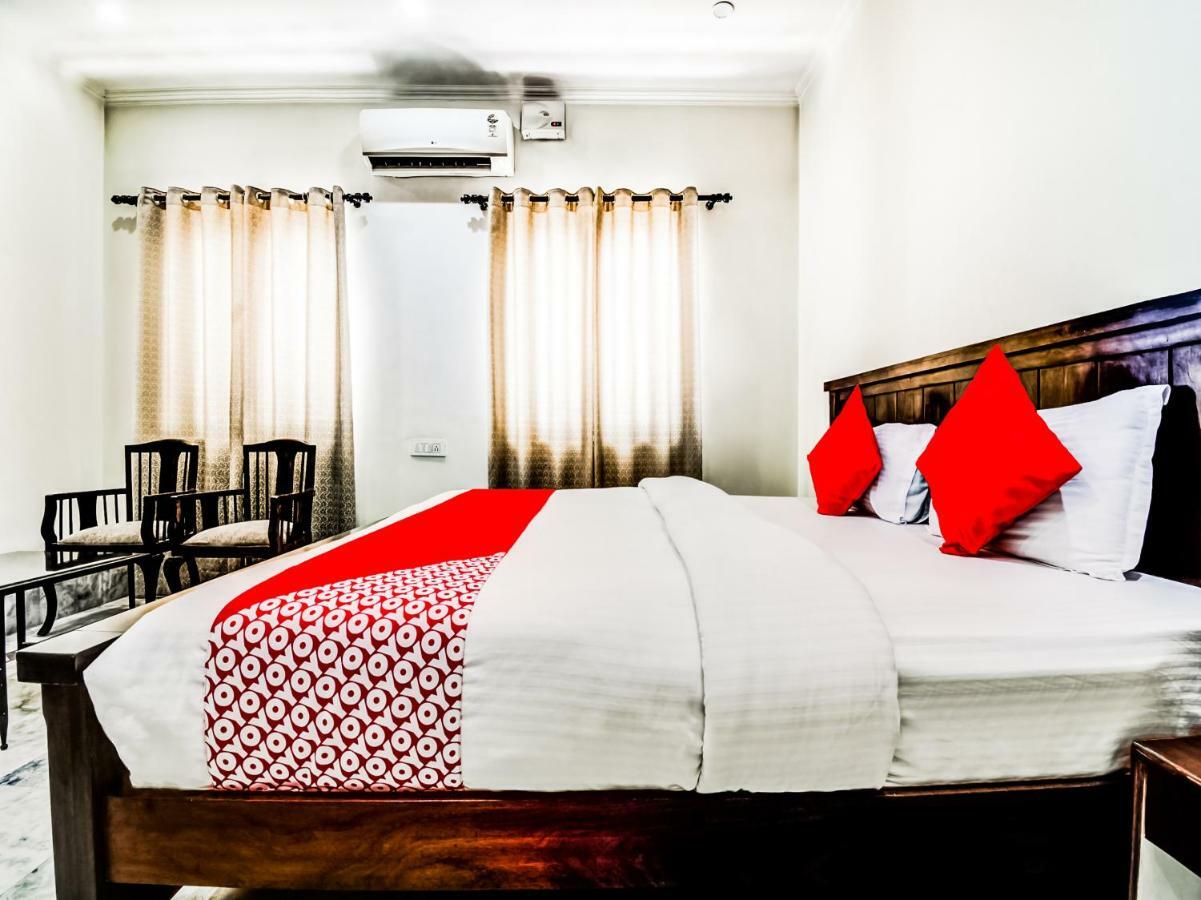 Oyo 22400 Lichana Haveli Guest house 3*