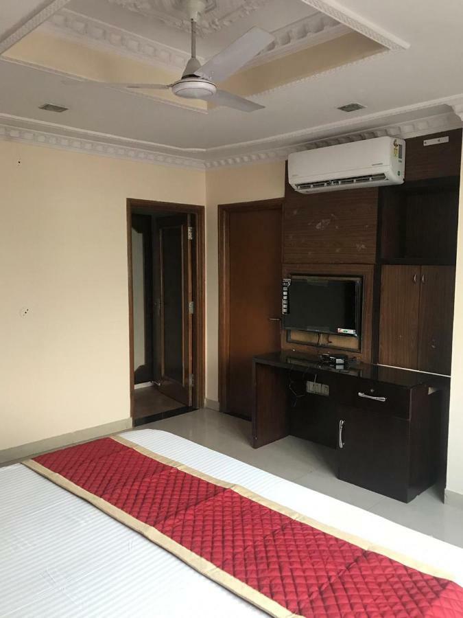 Guest house Aatithay *