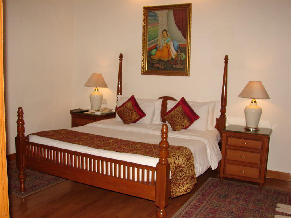 Hotel Mansingh Towers Jaipur