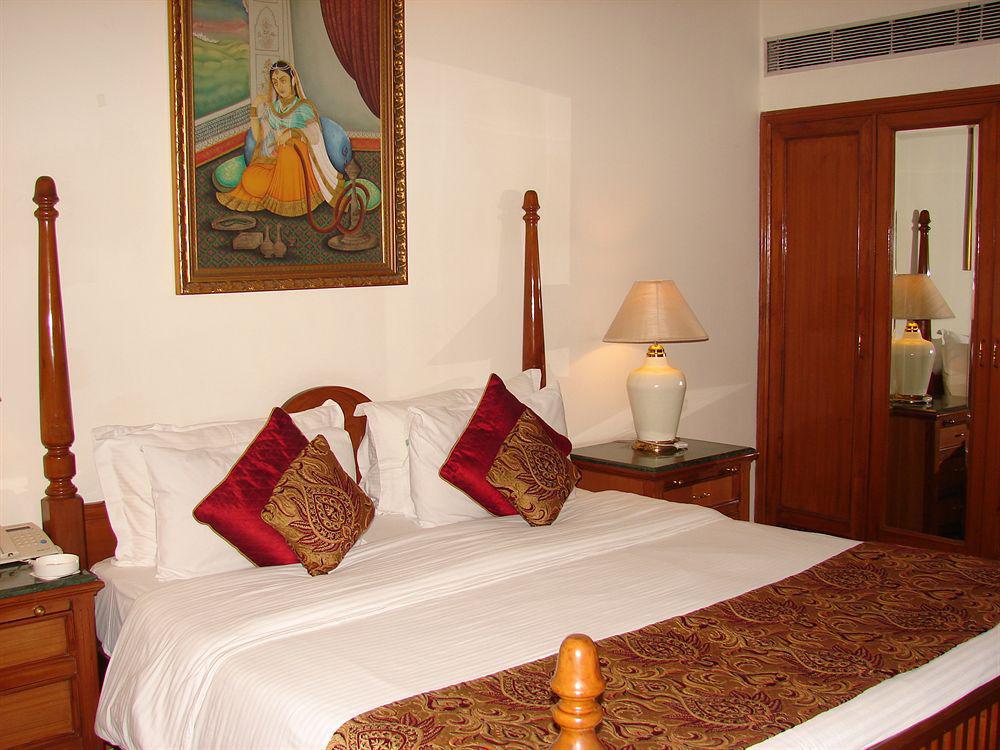 Hotel Mansingh Towers Jaipur