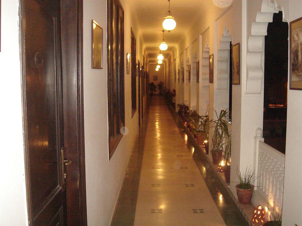 Khandwa Haveli 3*