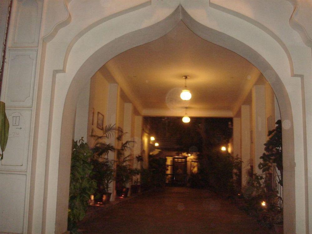 Hotel Khandwa Haveli 3*