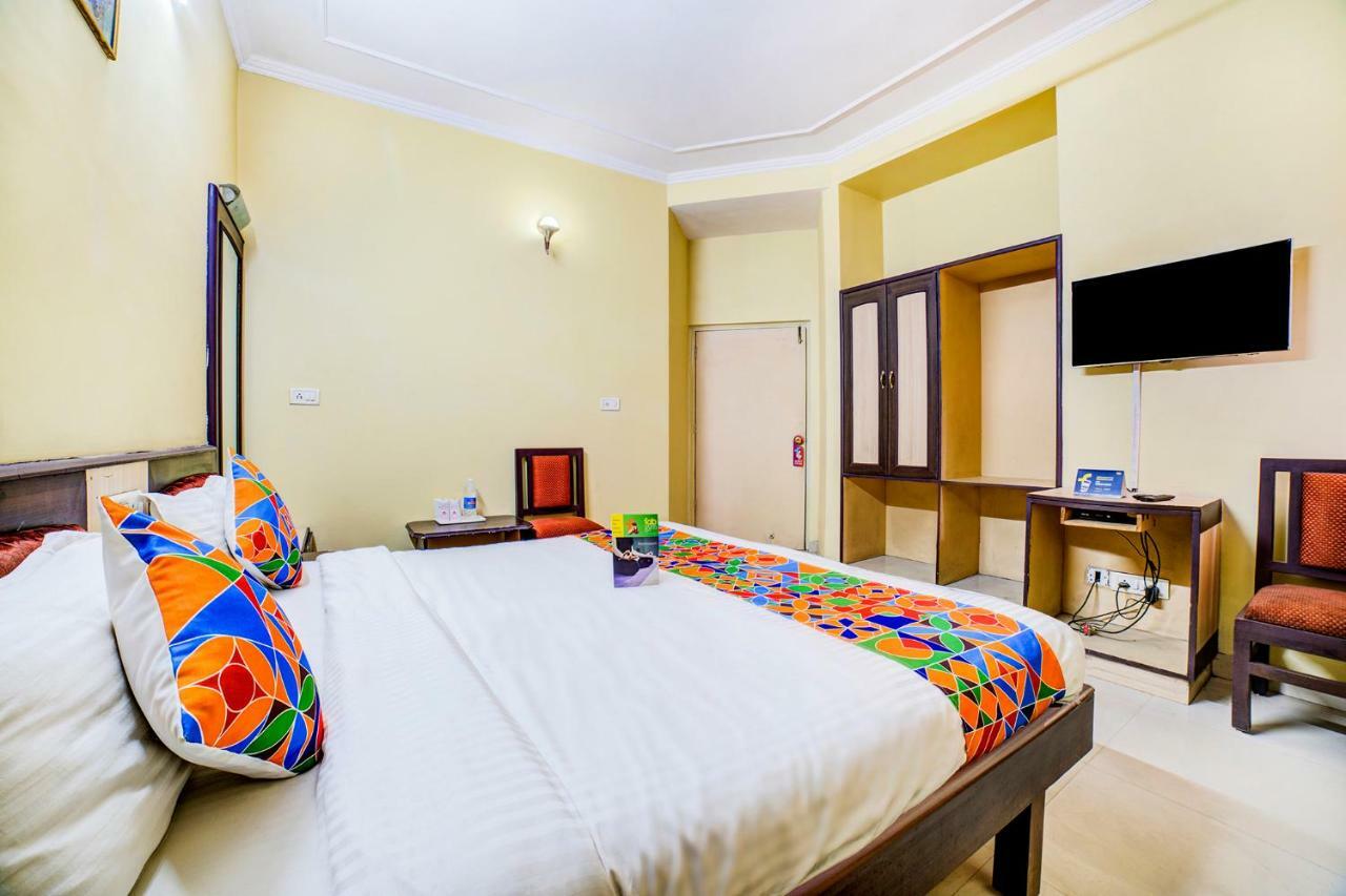 Fabhotel Raj Laxmi Palace Hotel