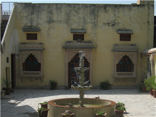 Hotel Rawla Mrignayani Palace