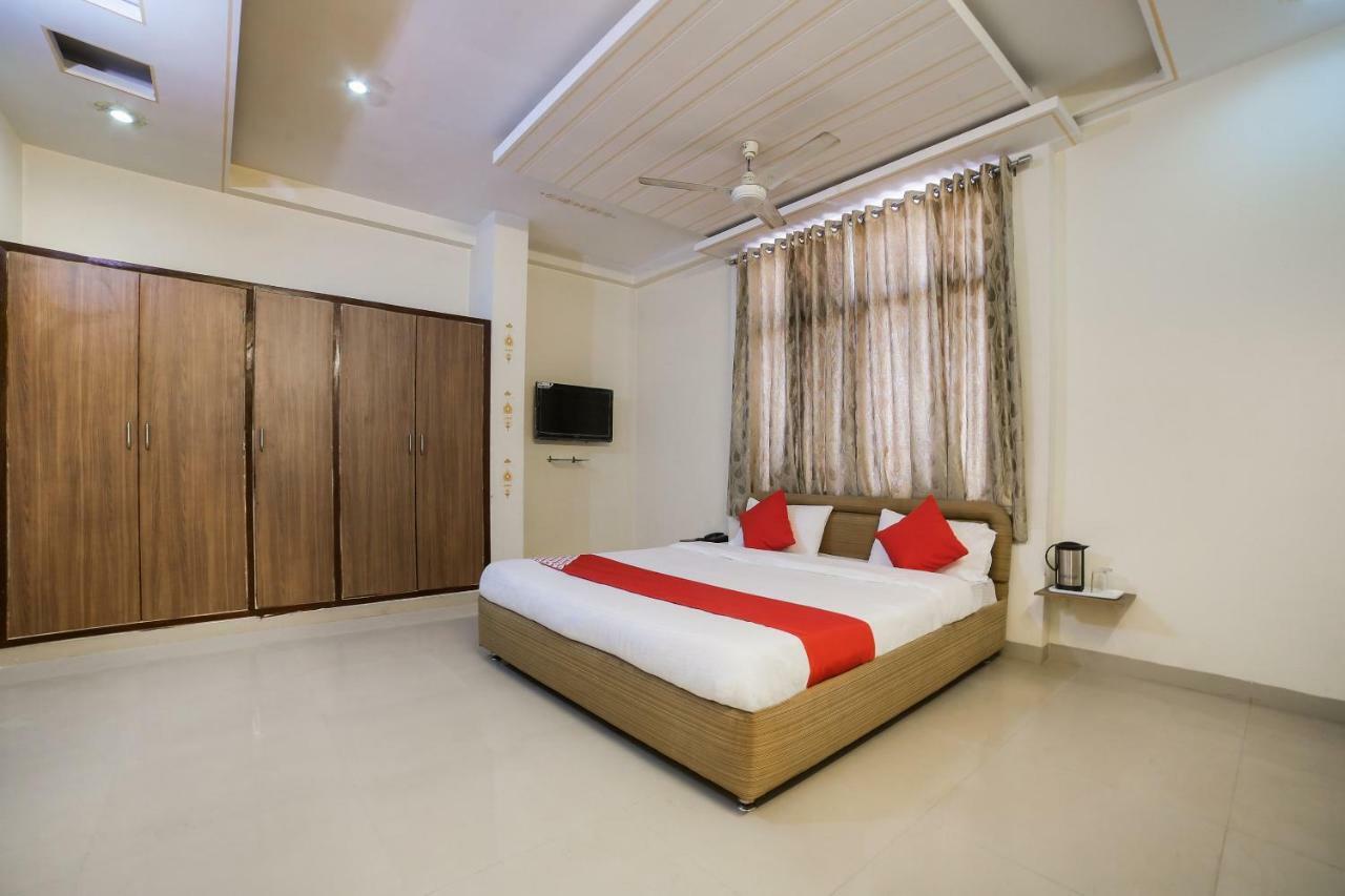 Oyo 37396 Q K Jaipur
