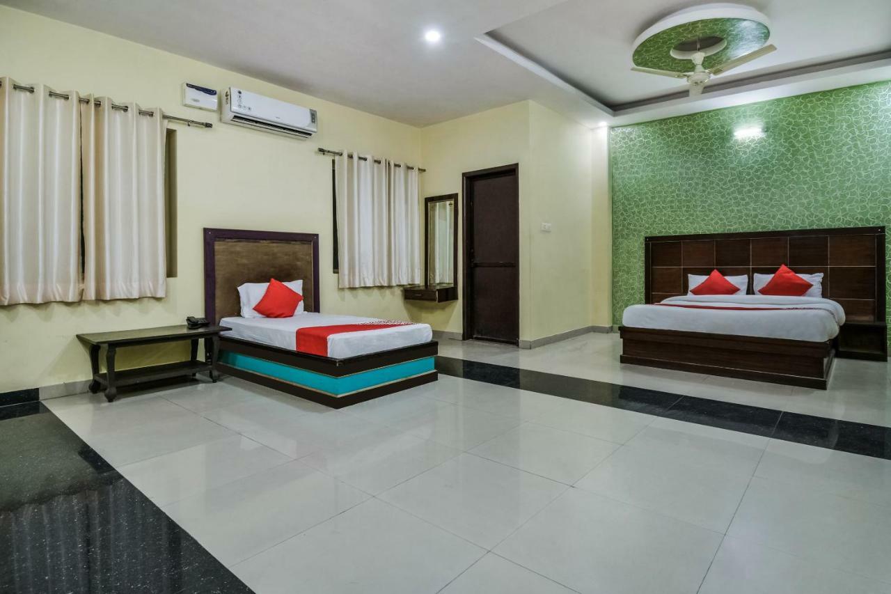 Hotel Oyo 24575 Prabhu Jaipur