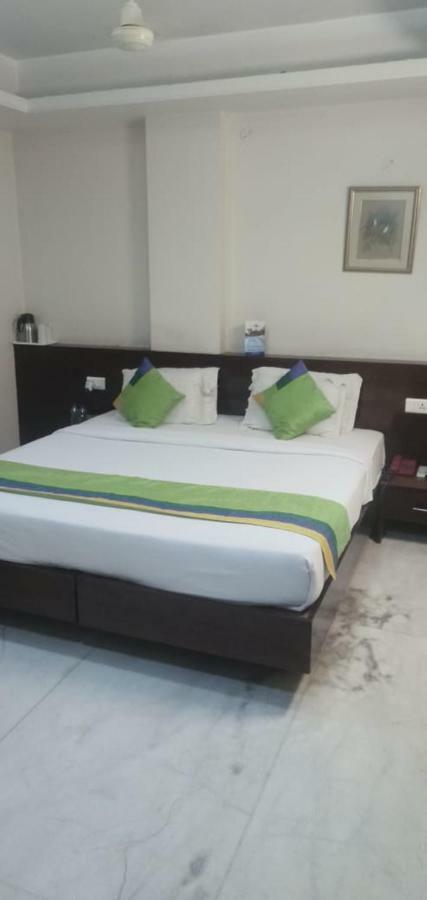 Corporate Raja Park Hotel