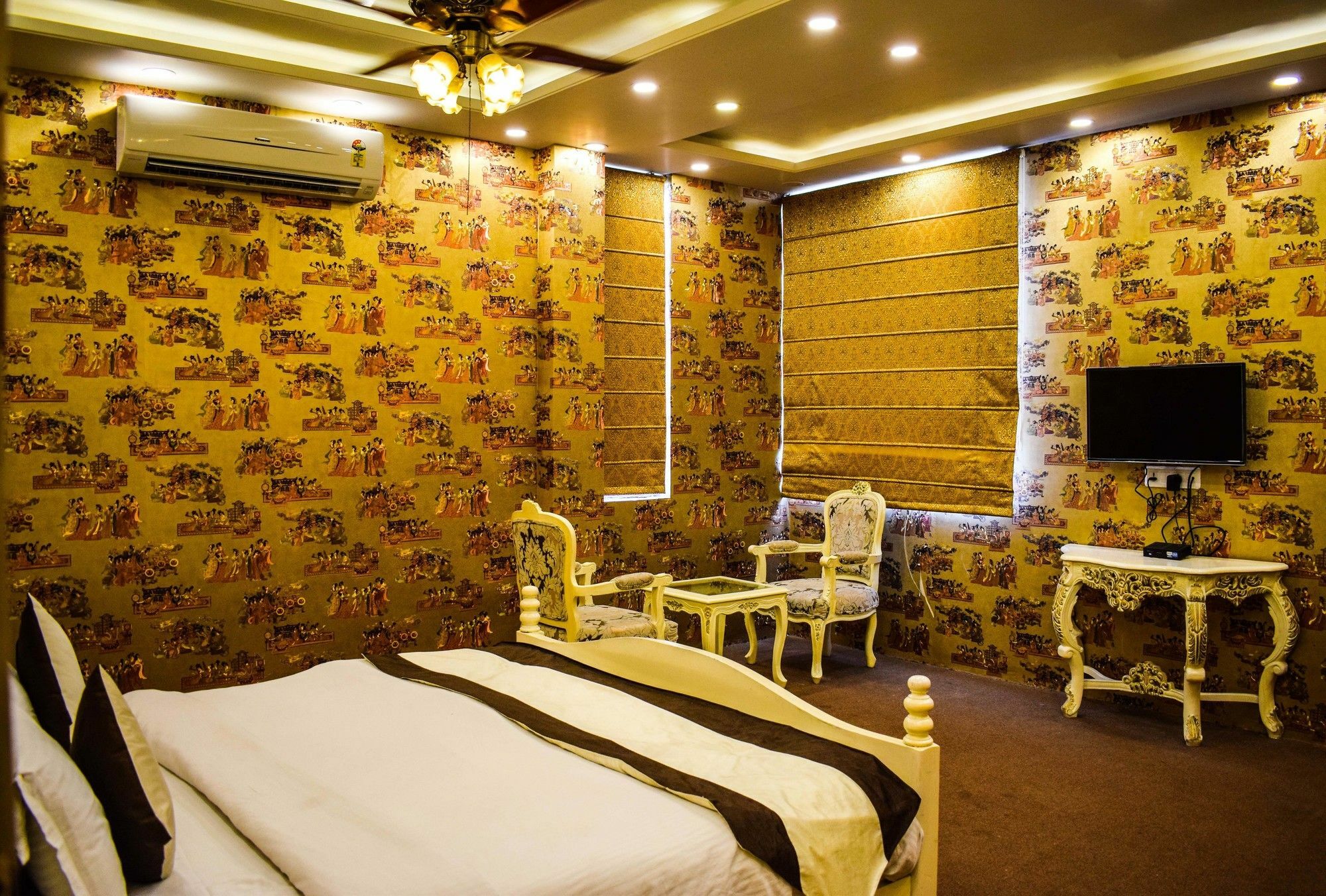 Hotel Golden Sands 3*