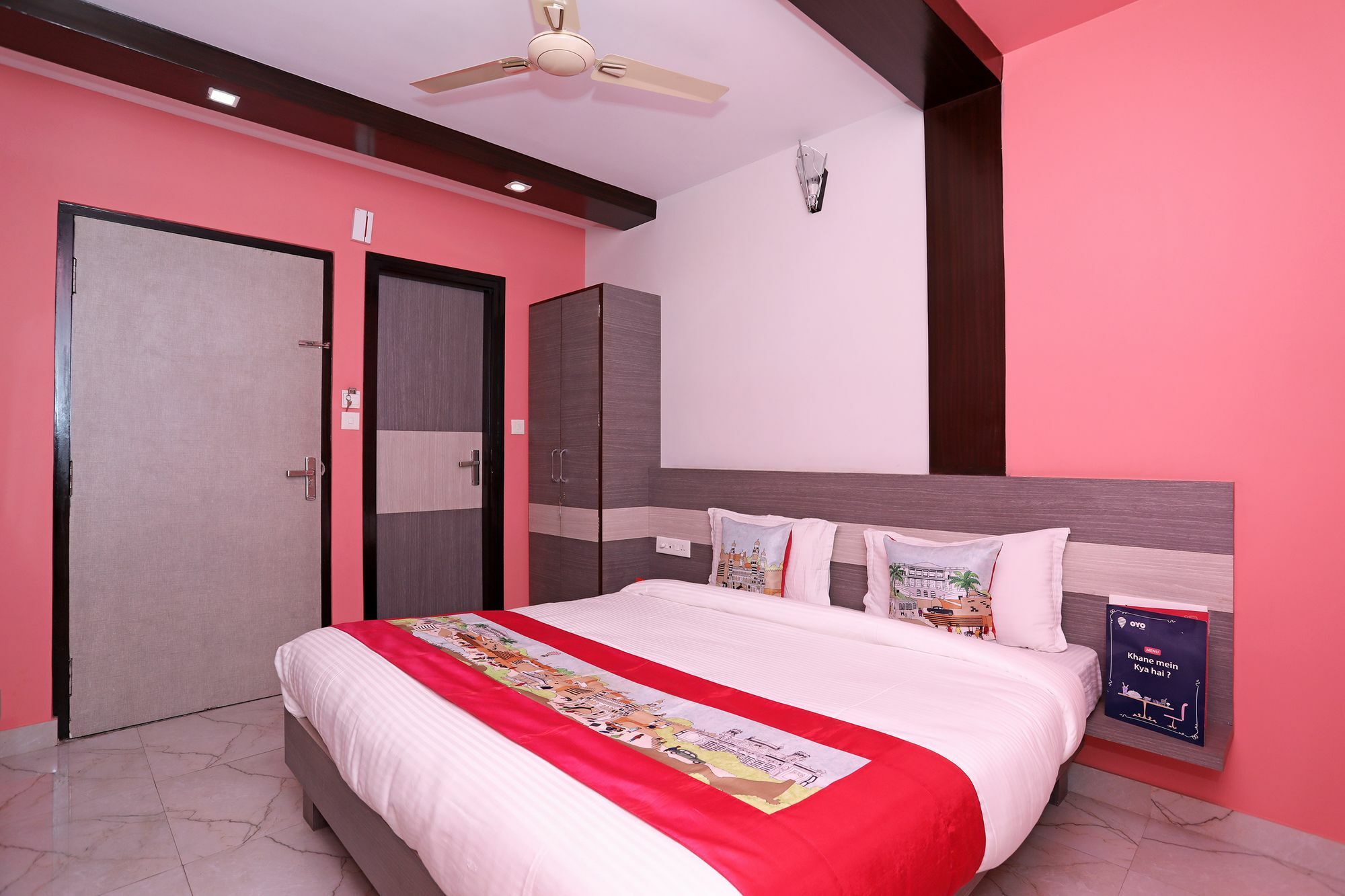 Hotel Oyo 10228 Chandramouli