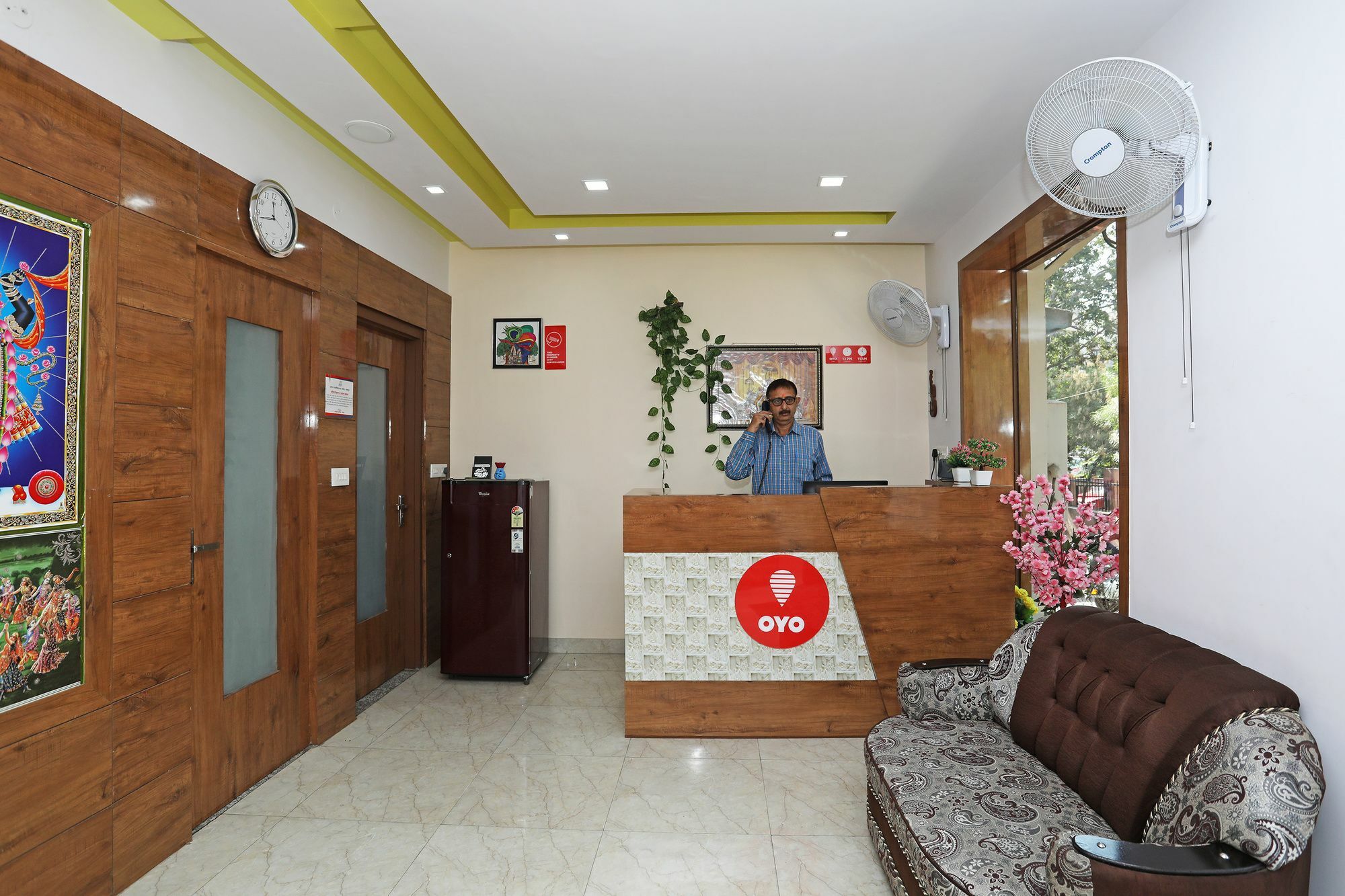 Oyo 10228 Chandramouli Jaipur