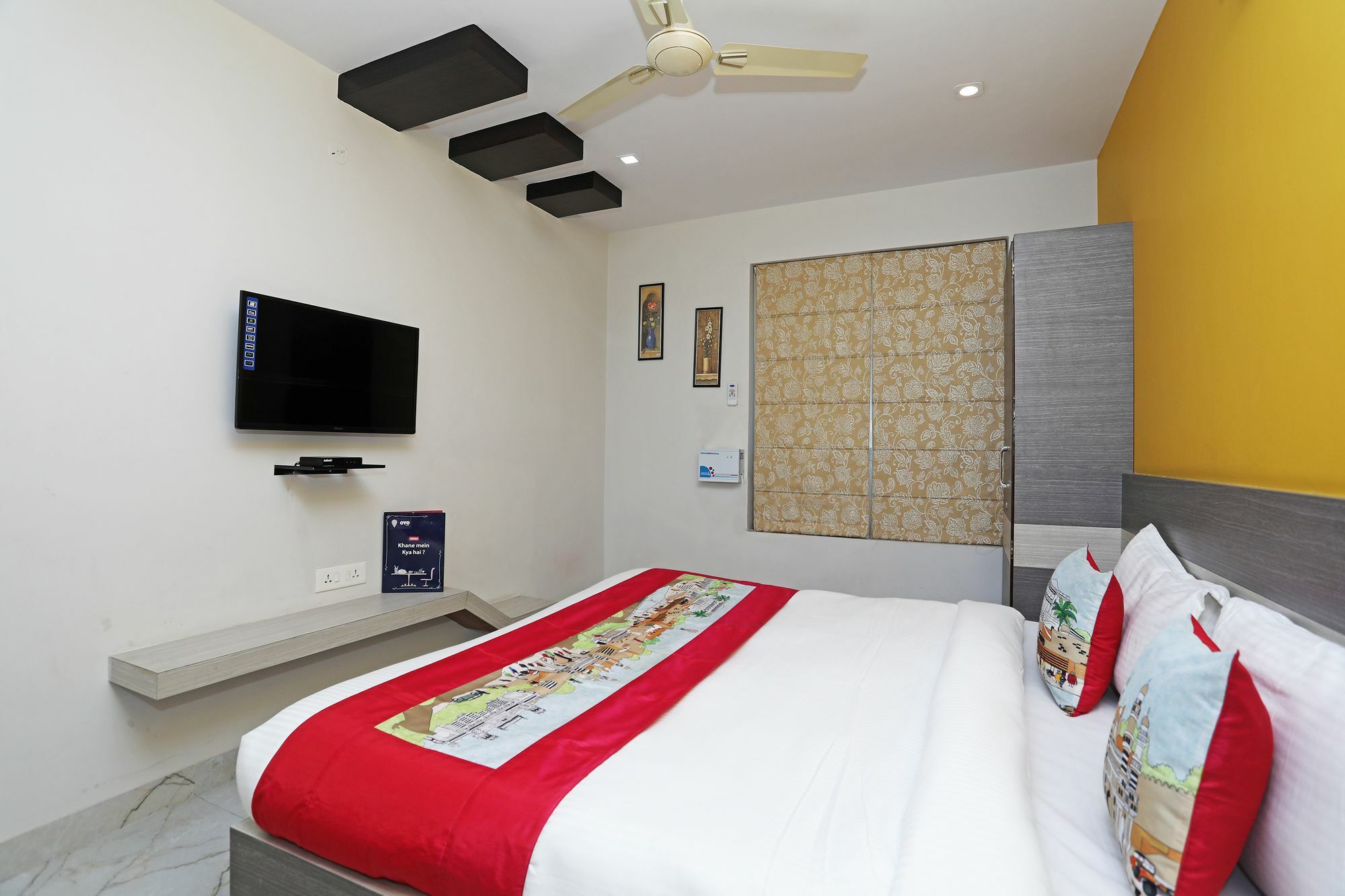 Oyo 10228 Chandramouli Hotel Jaipur