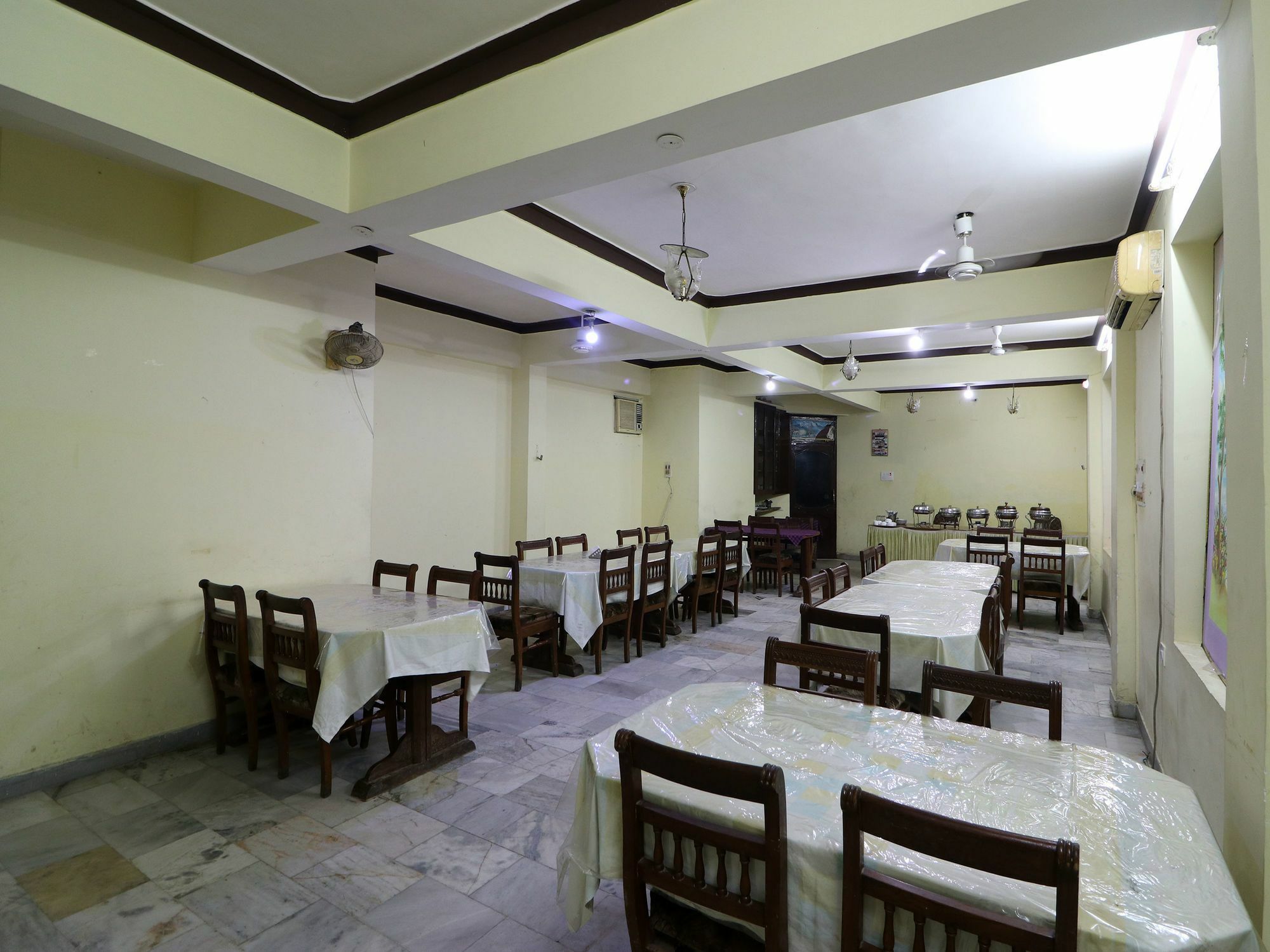 Oyo 4007 Garg Niwas Hotel
