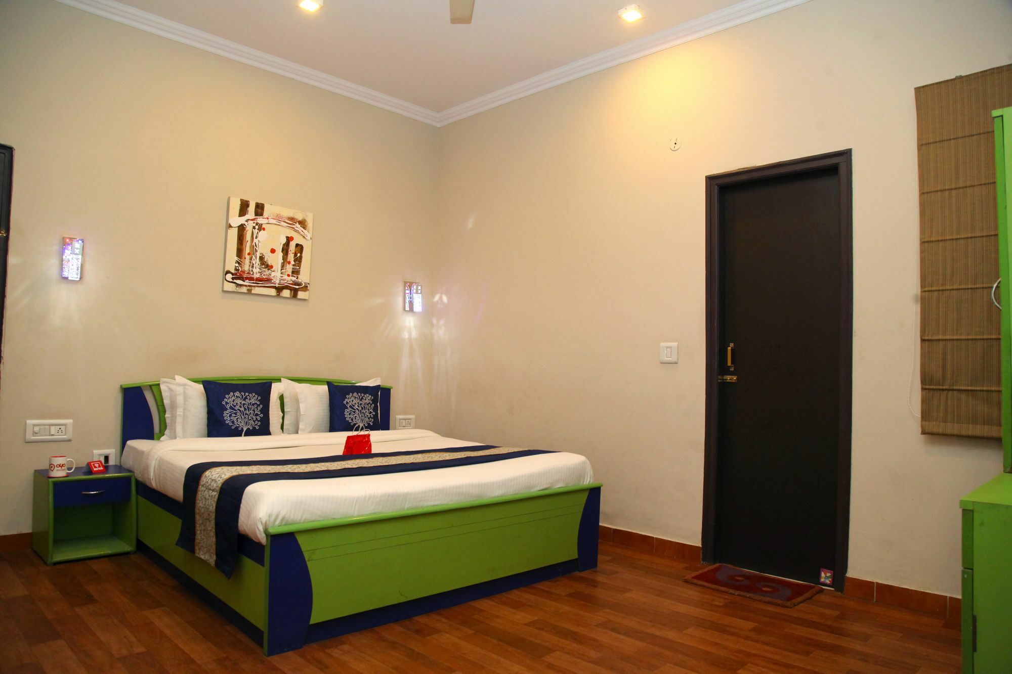 Fabhotel Shri Laxmi Palace