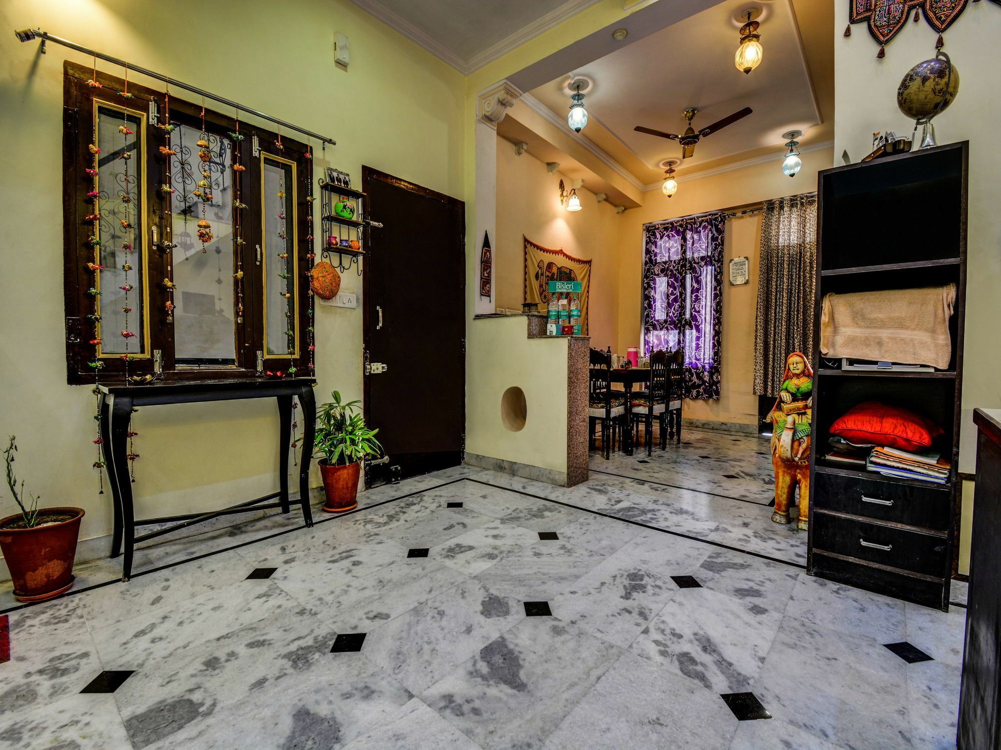 Hotel Oyo 4007 Garg Niwas