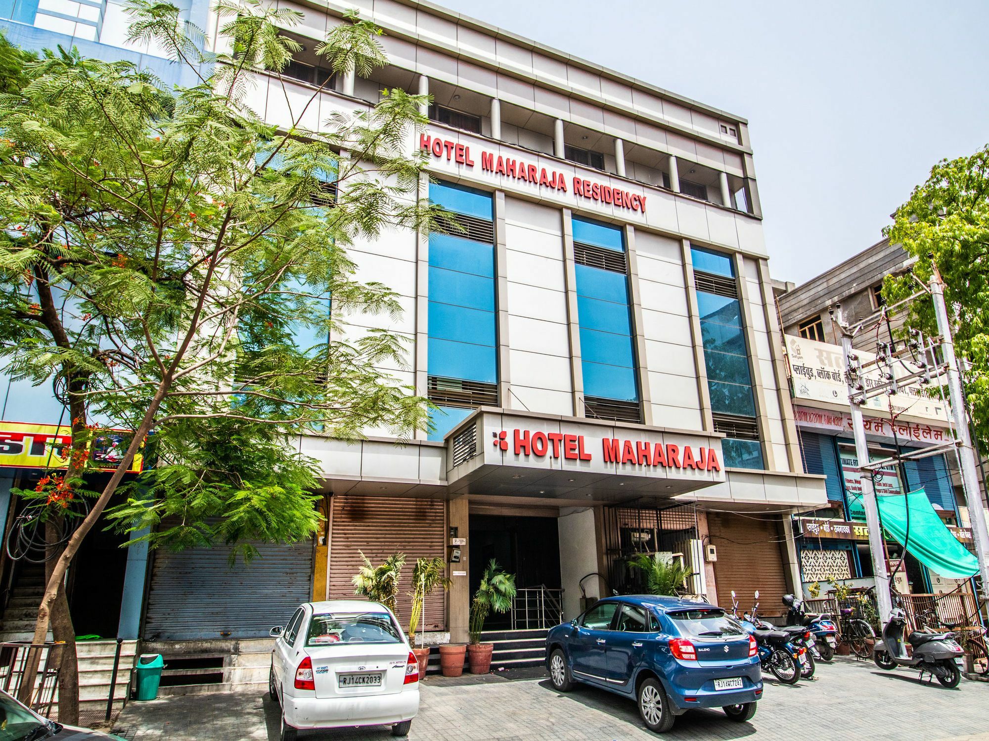 Hotel Oyo 1199 Maharaja Residency