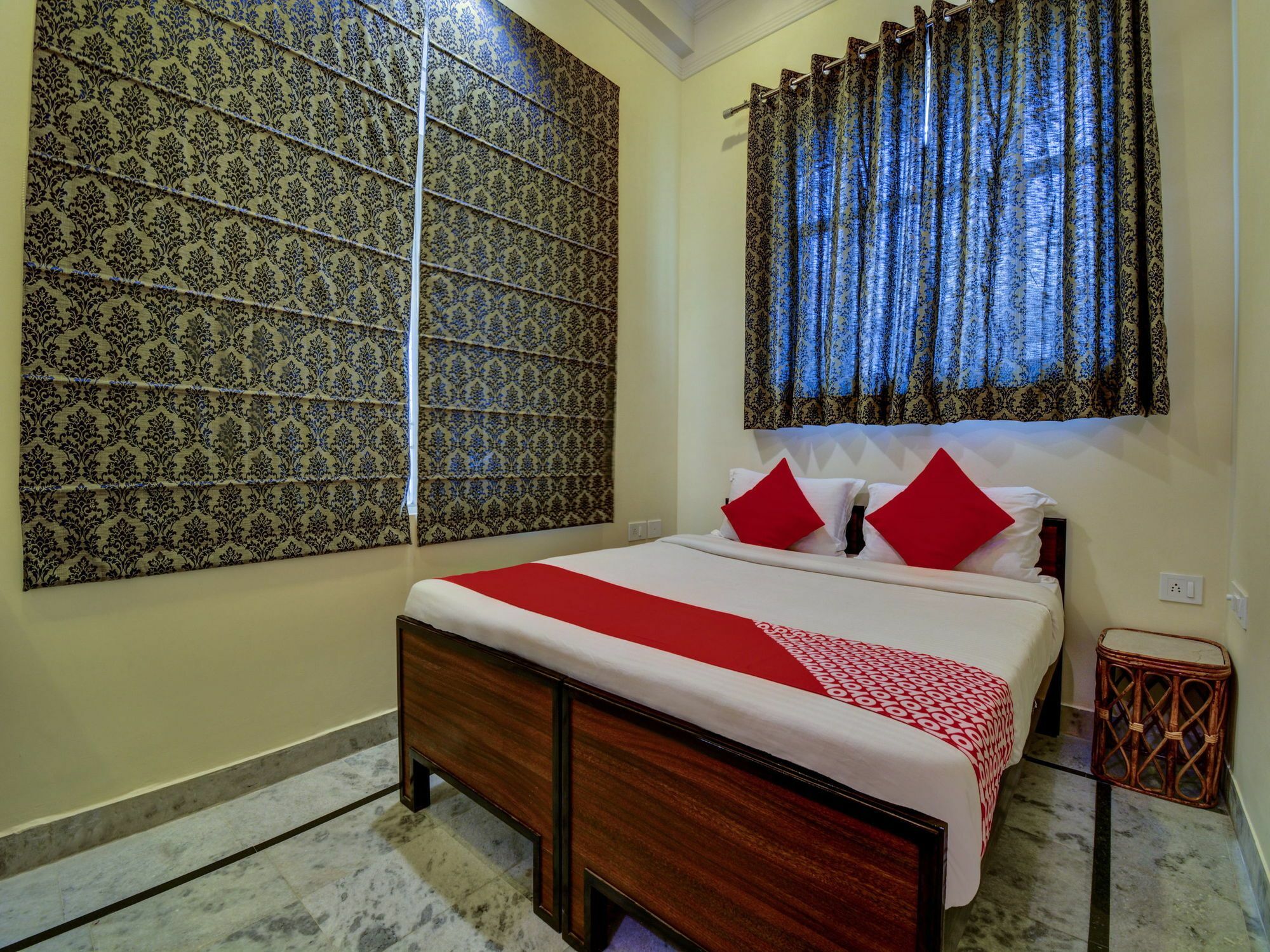 Hotel Oyo 4007 Garg Niwas 2*