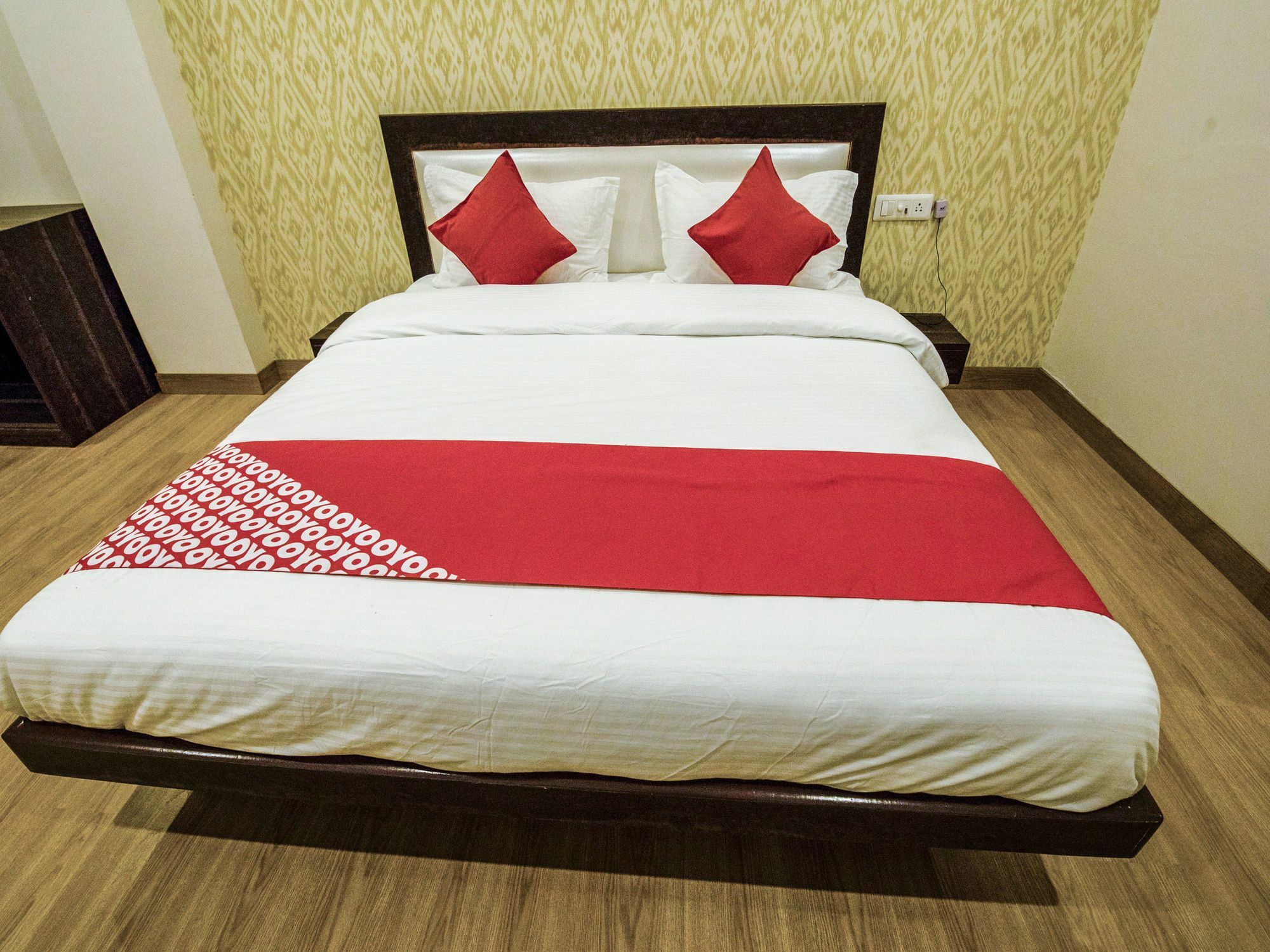 Hotel Oyo 13882 Sarvmangla Garden
