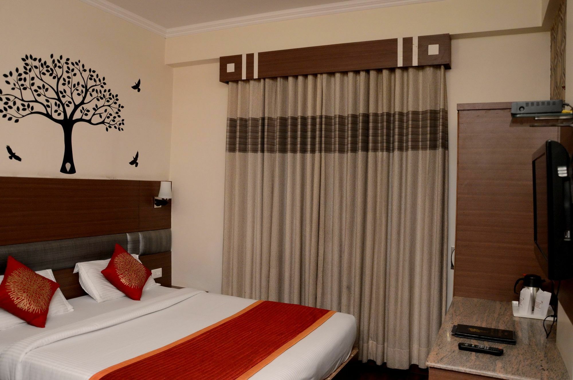 Hotel Collection O 3999 Aroma Classic 3*