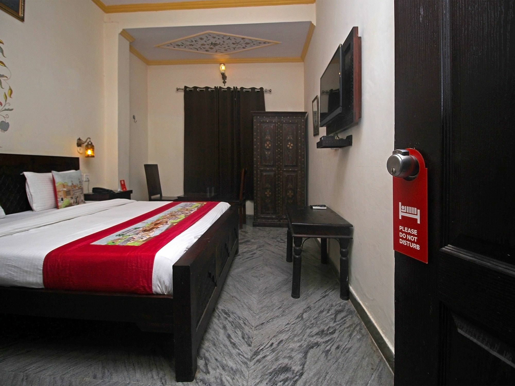 O Ashok Palace Hotel 3*