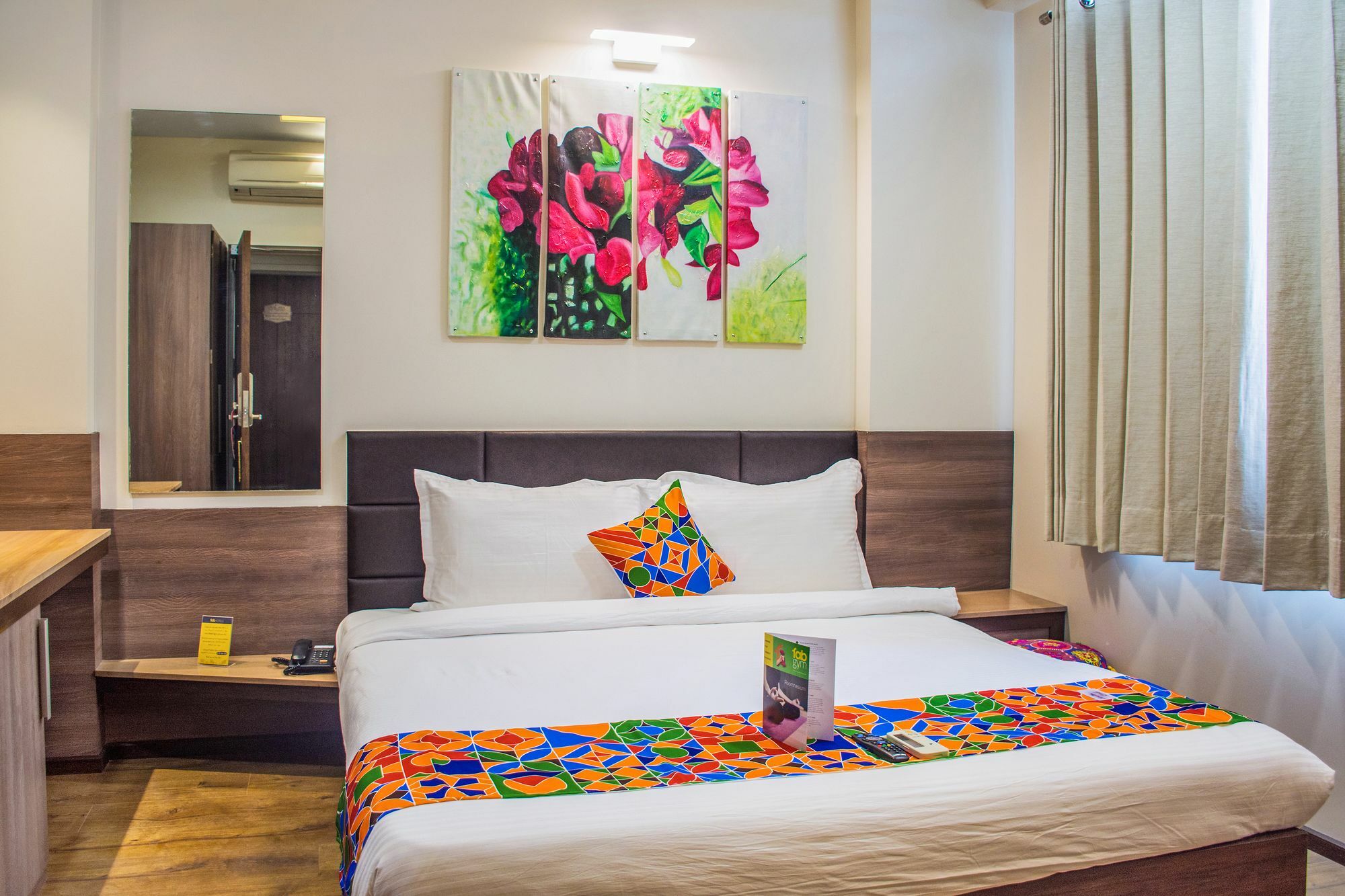 Hotel Fabhotel Fleur Airport 3*