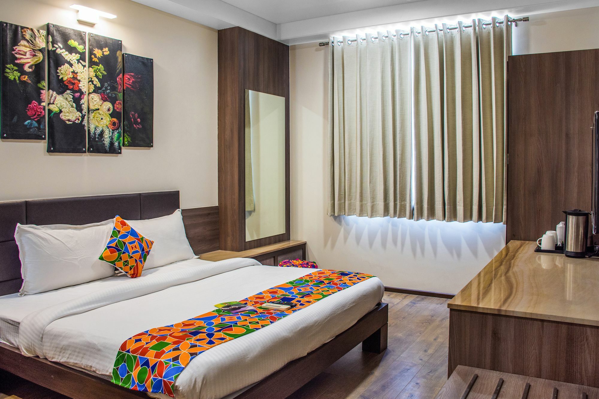 Fabhotel Fleur Airport