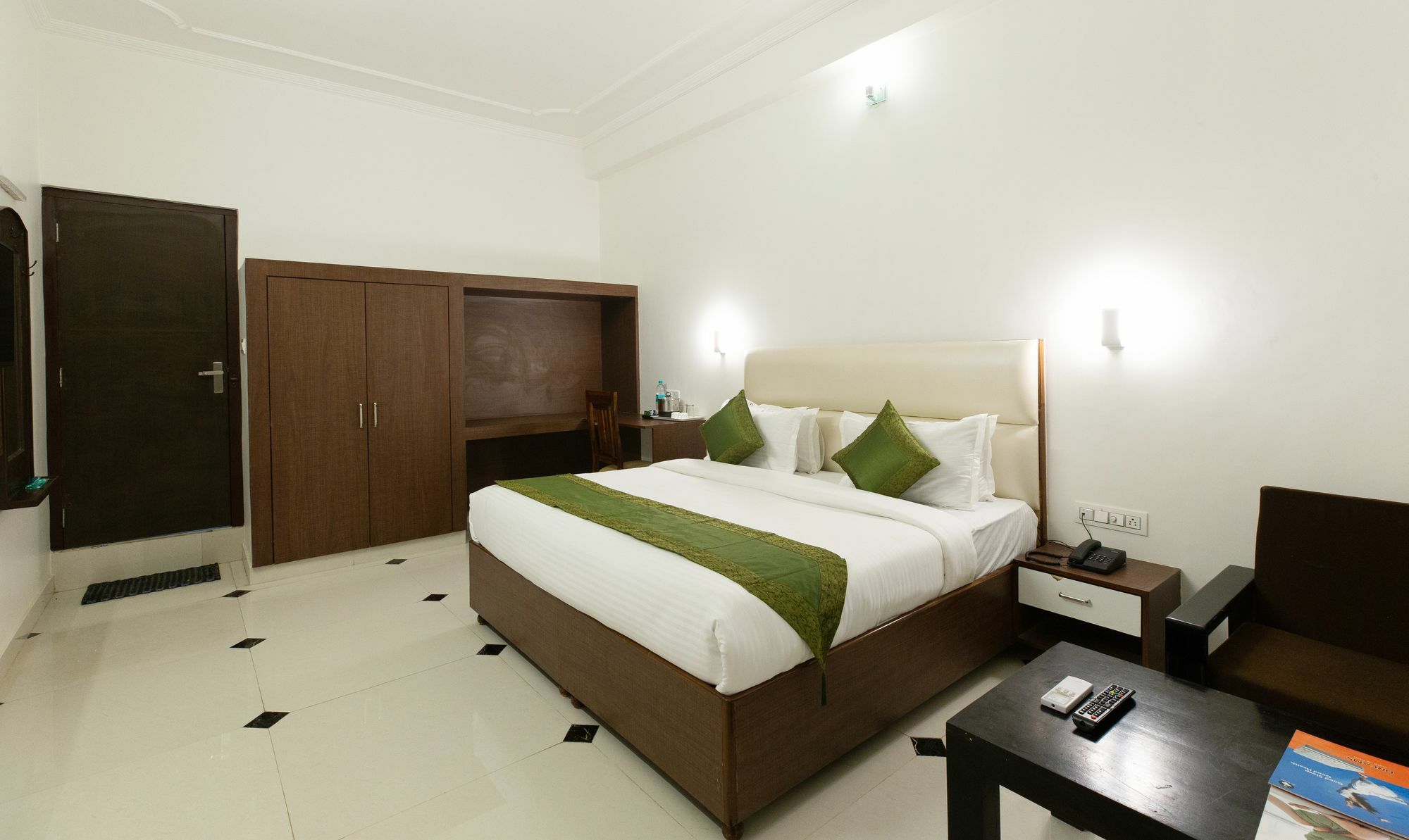 Treebo Trend Dream Palace Hotel