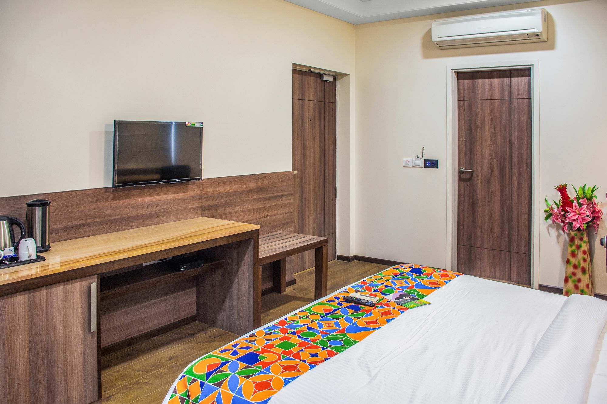 Fabhotel Fleur Airport 3*