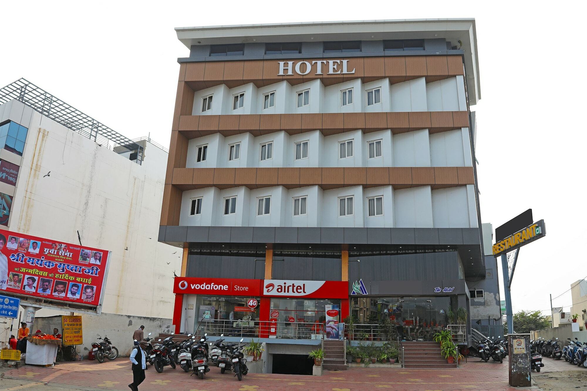 Townhouse Oak Krishna Nagar Formerly Aqua Hotel