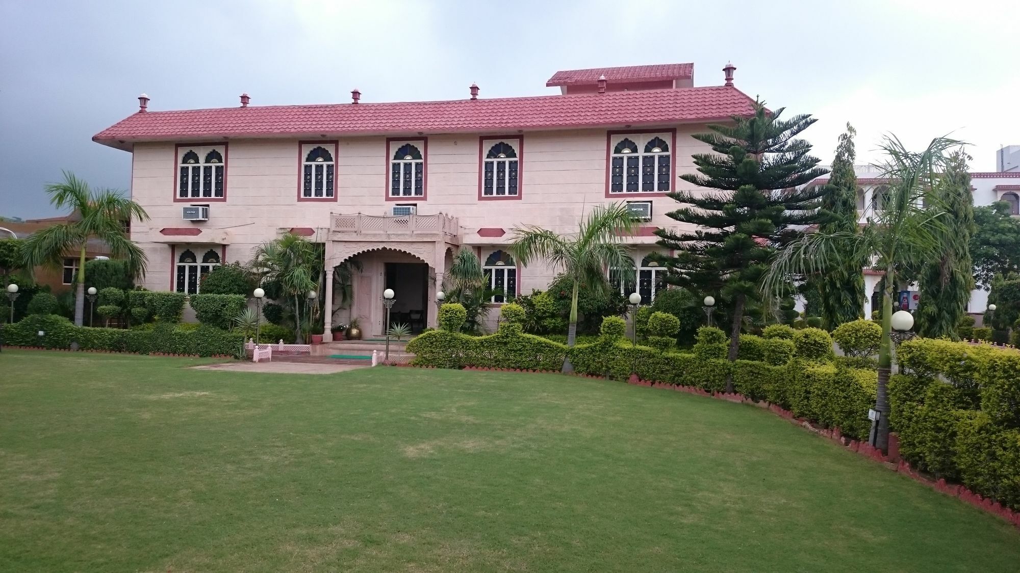 Resort Apano Rajasthan & Jaipur