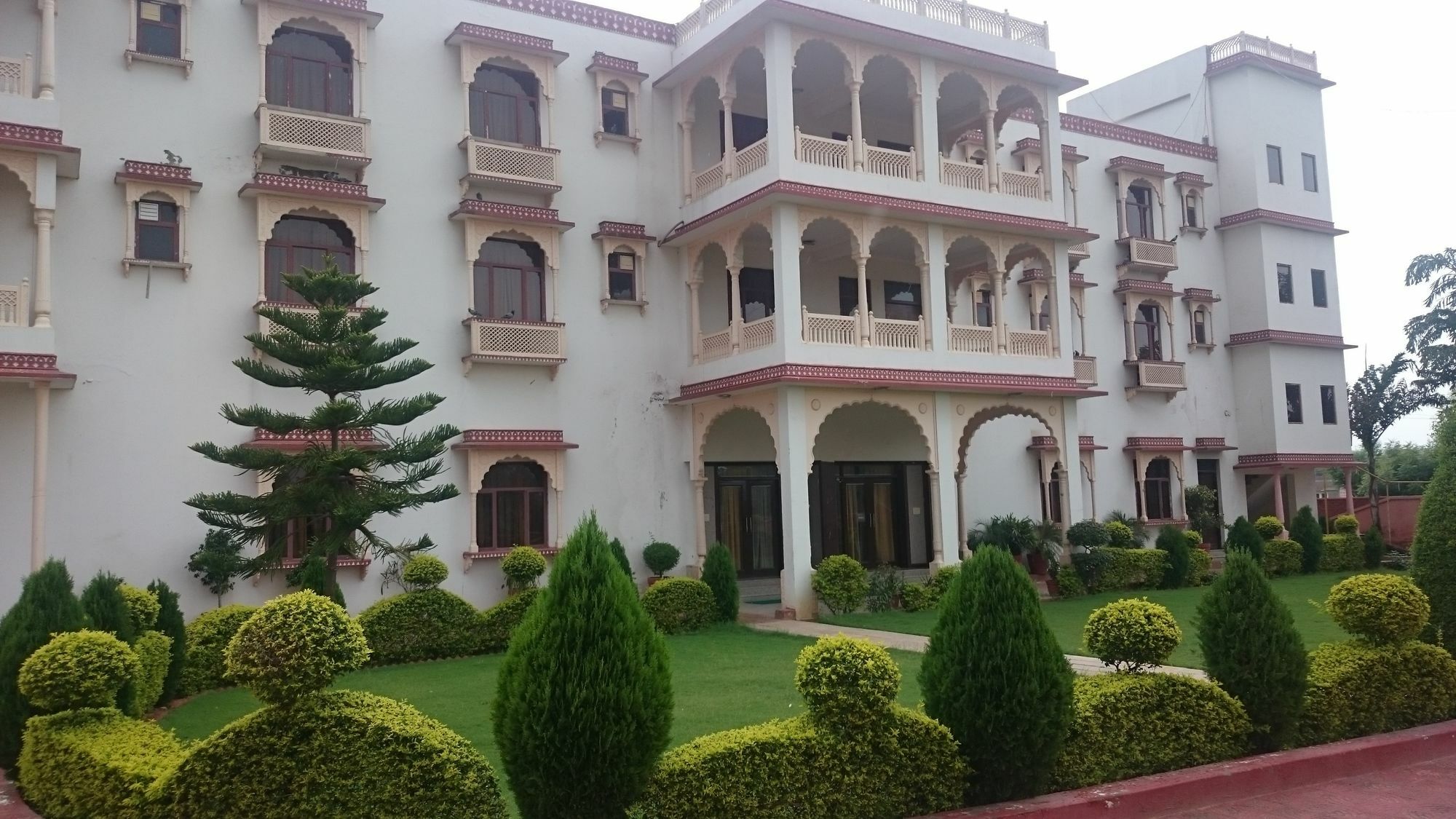 Resort Apano Rajasthan &