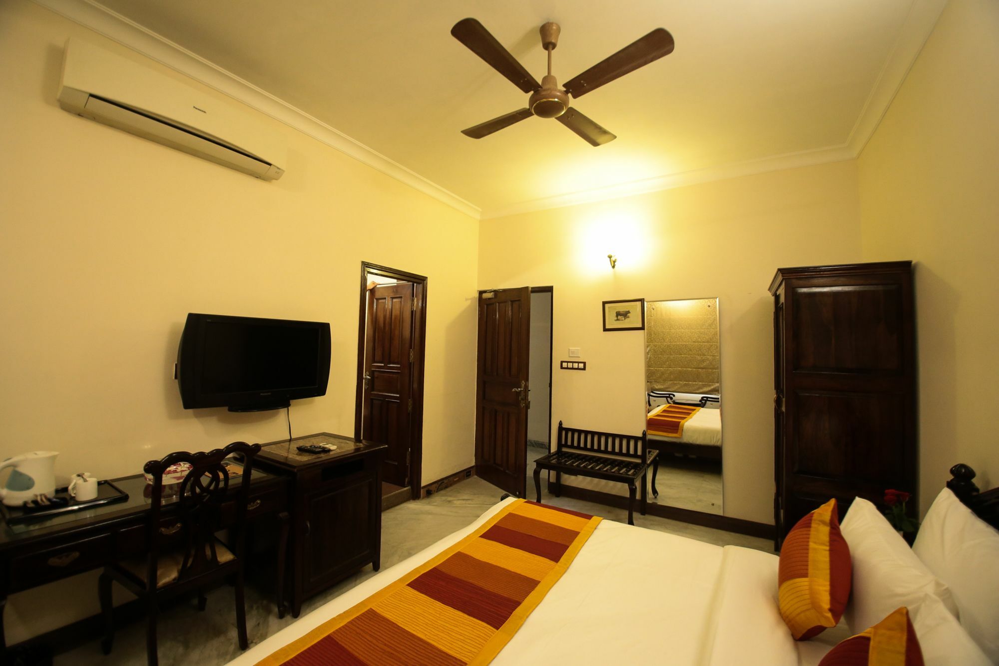 Jd Four Boutique 3*