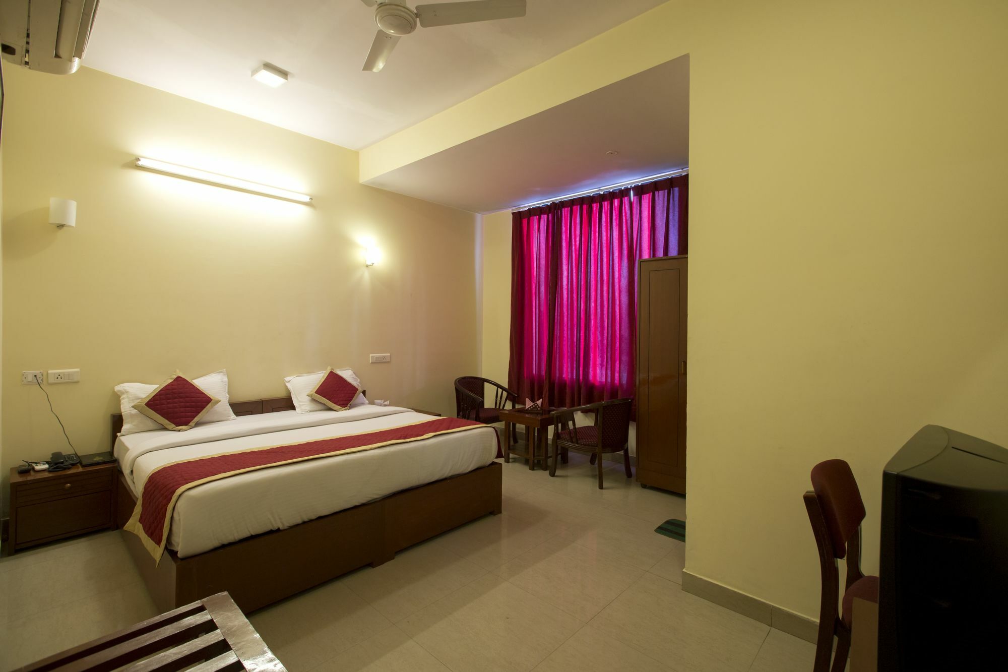 Oyo 831 Landmark Jaipur
