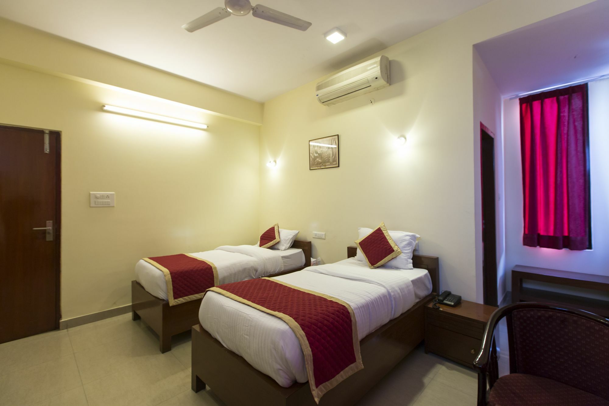Hotel Oyo 831 Landmark 2*
