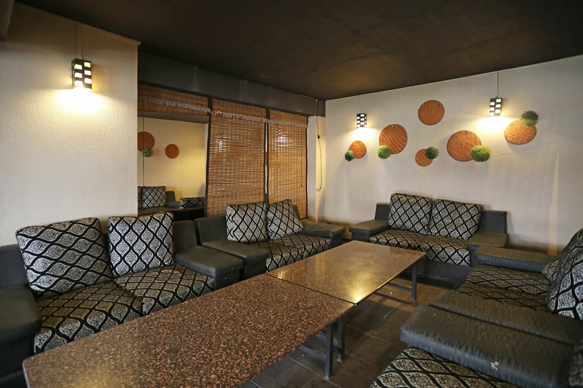 Hotel Oyo 10325 Grand Harshal 2*