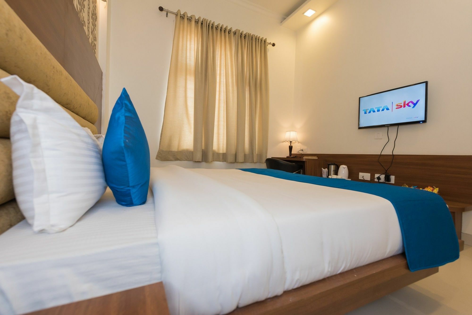 Hotel Sapphire World