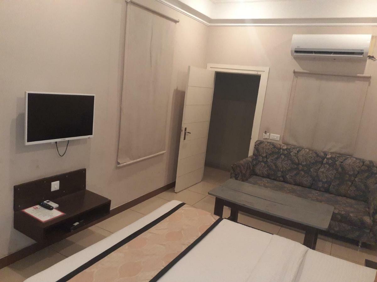Dev Villas Hotel 3*