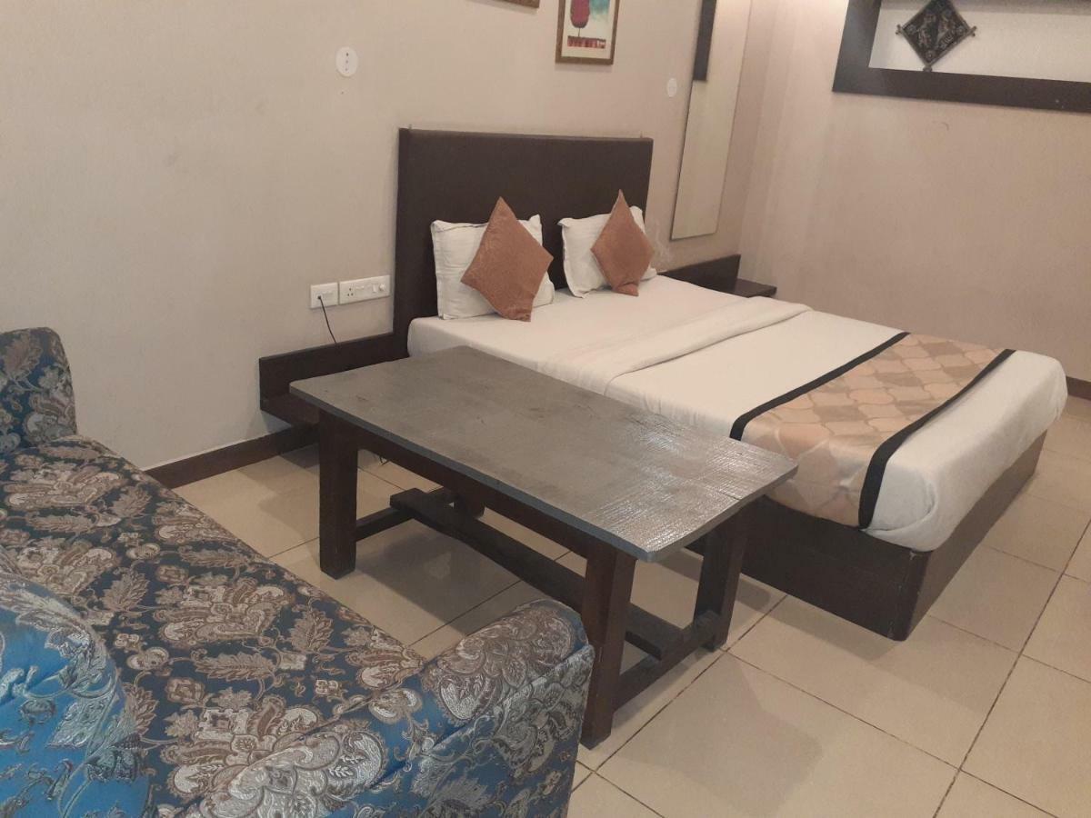Hotel Dev Villas