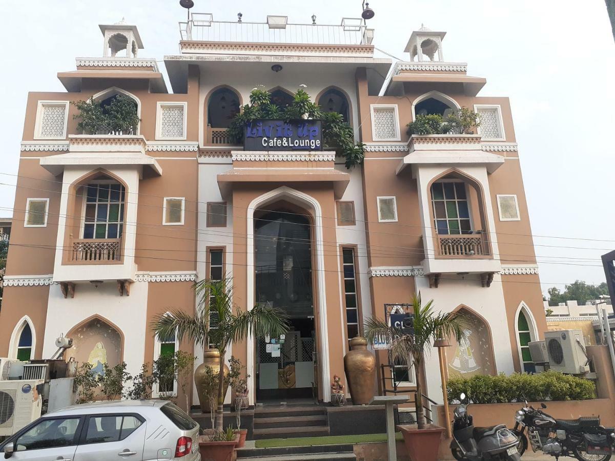 Dev Villas Hotel 3*