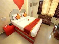 Oyo Hasanpura Flyover Hotel 3*