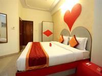 Oyo Hasanpura Flyover Hotel