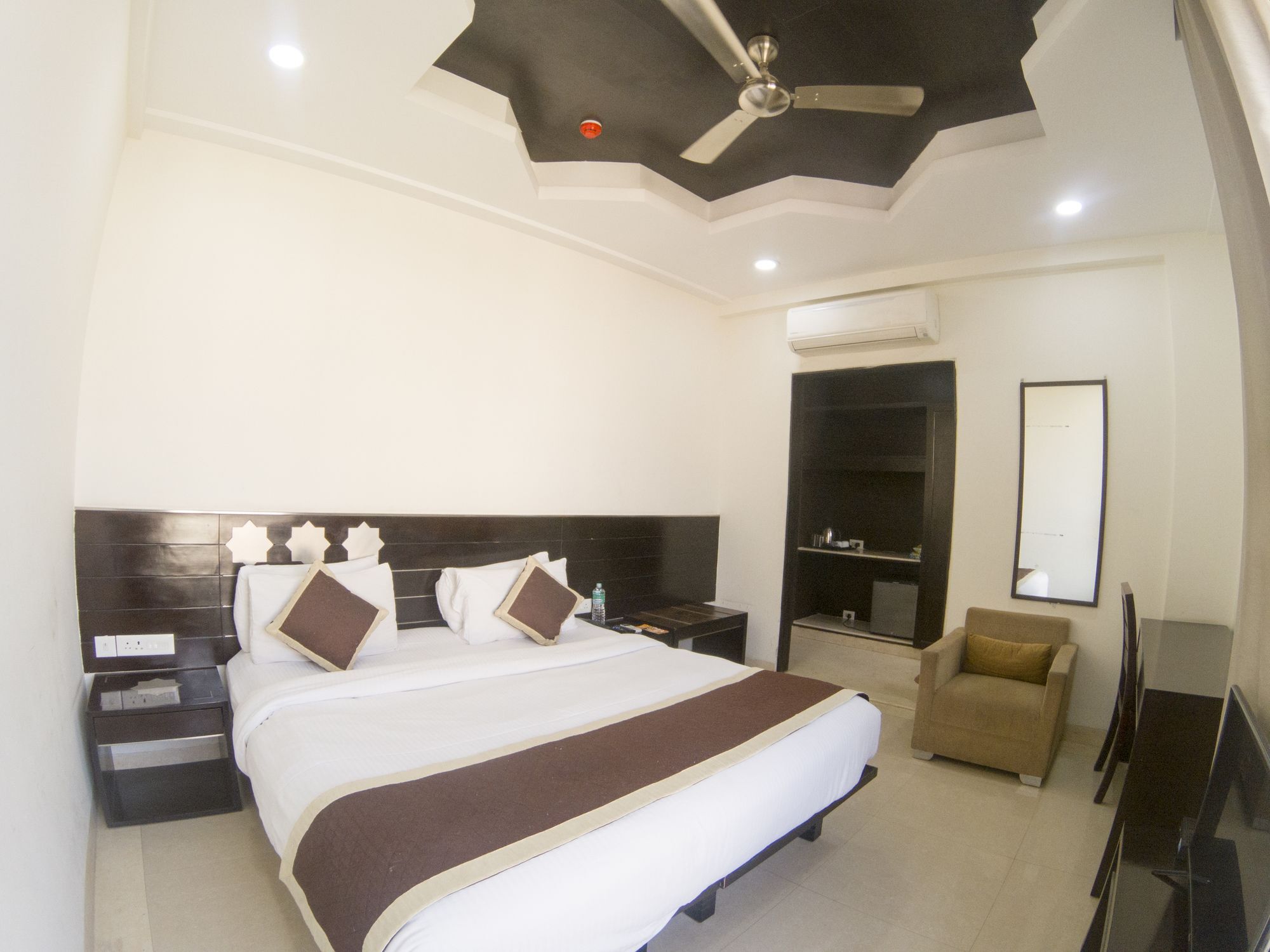 Backpacker The Orion Hotel 2*