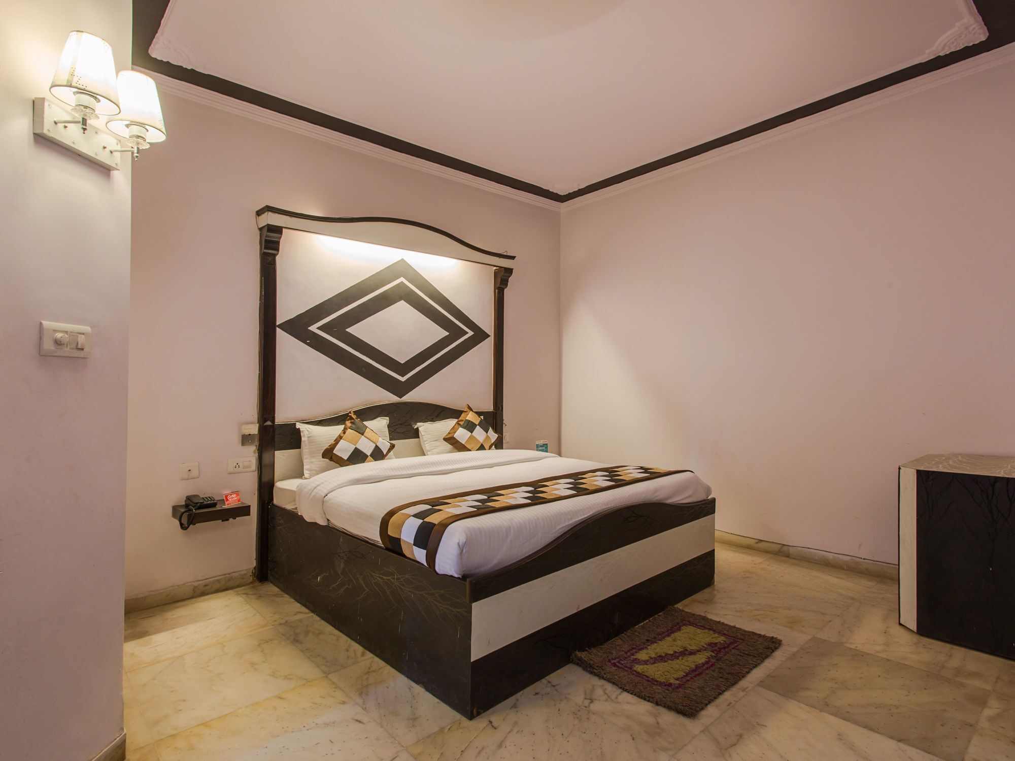 Hotel Oyo 652 Anokhi Palace