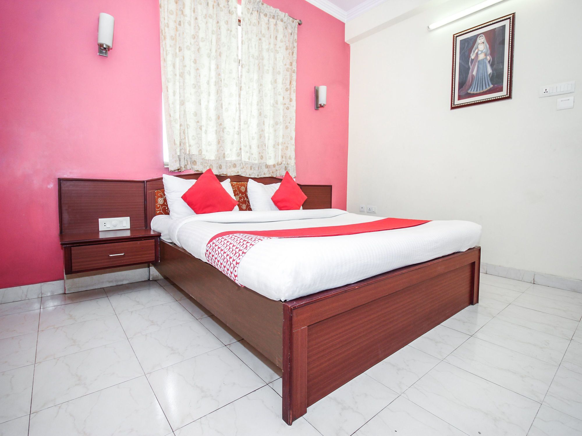 Oyo 15425 Royal Heritage Hotel Jaipur