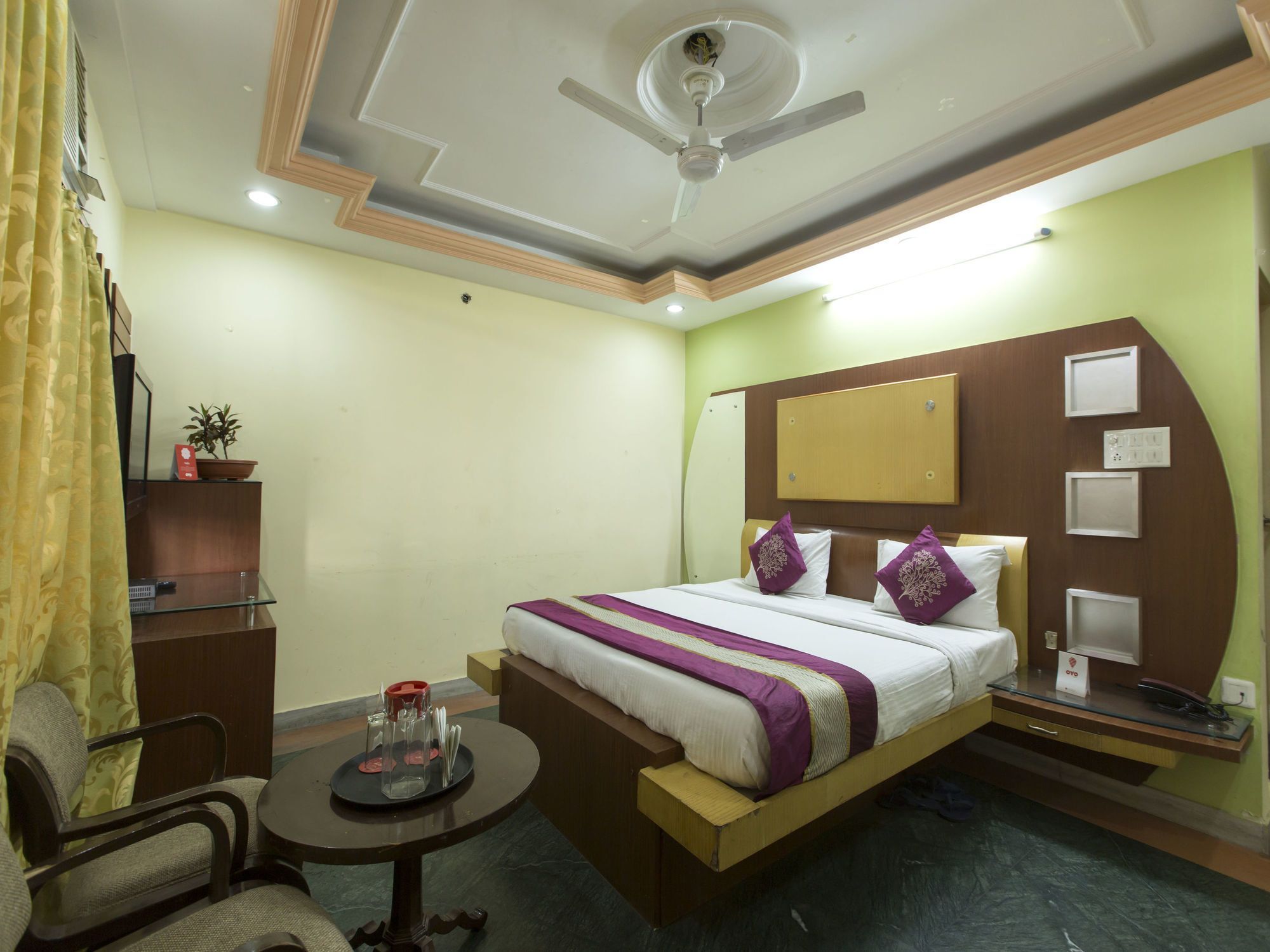 Oyo 8832 Classic Hotel 2*