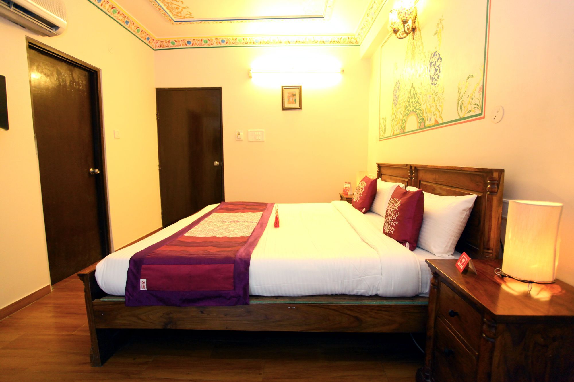 Oyo 2105 Royal Sheraton Hotel Jaipur