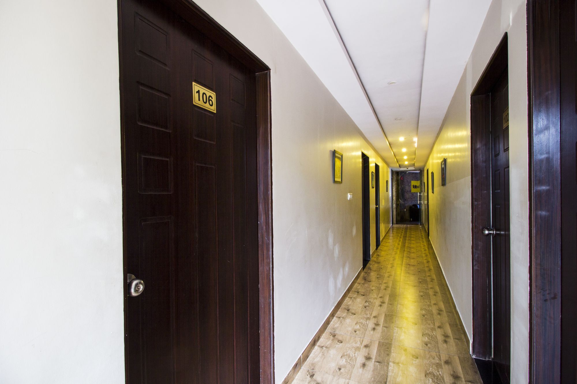 Fabexpress Travelers Hotel 3*