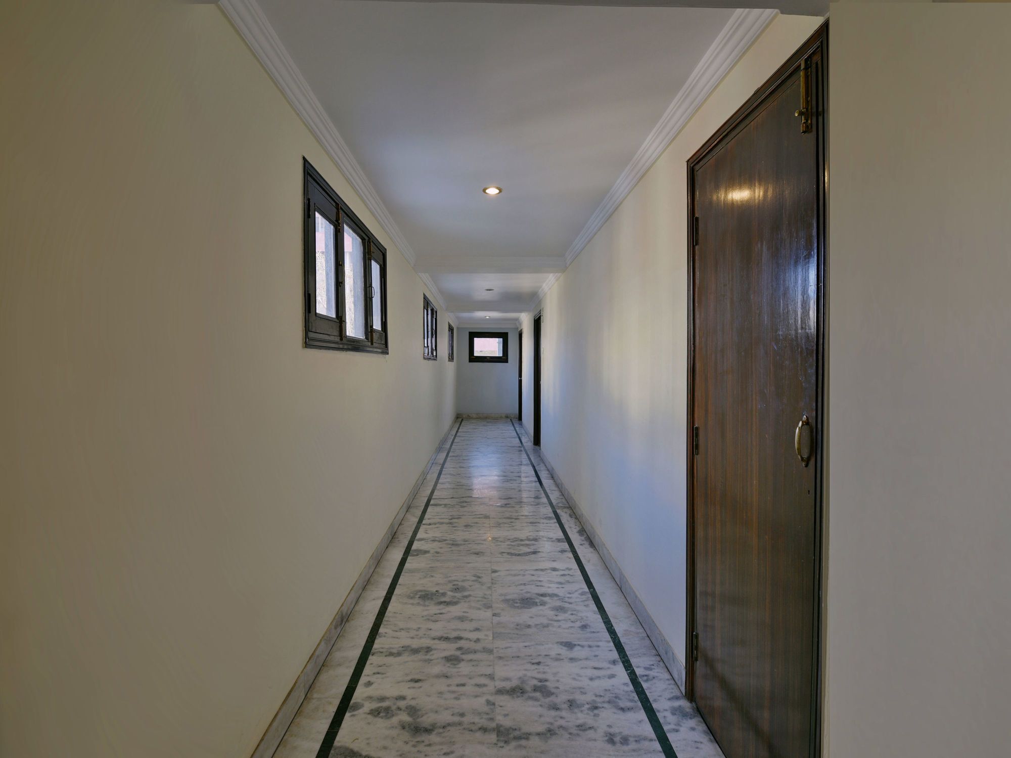 Oyo 1746 Rnb Select Jaipur