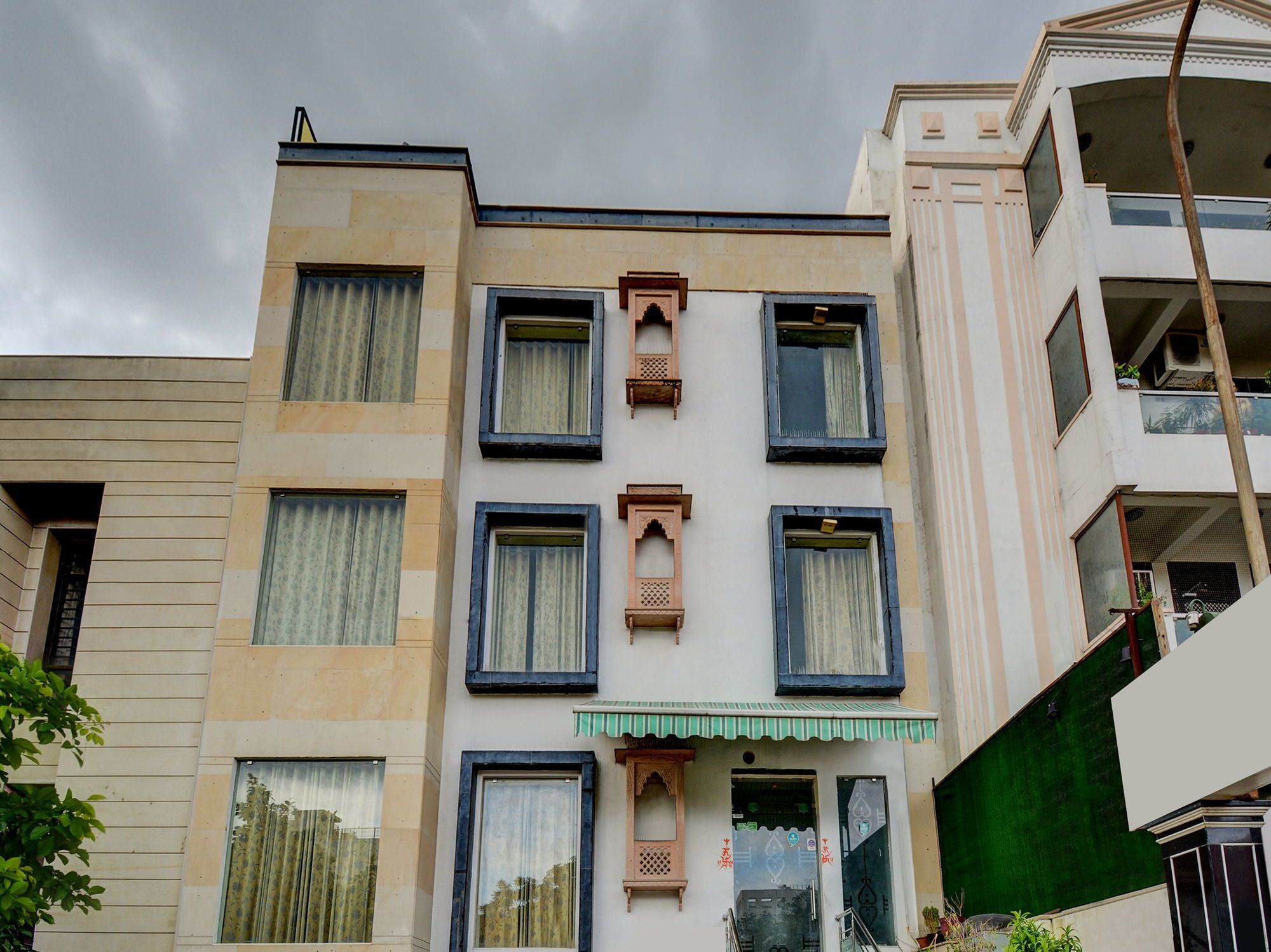 Oyo Flagship Taurus Hotel