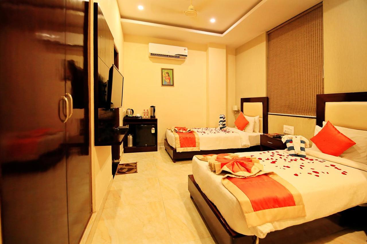 V One Pride 3* Jaipur