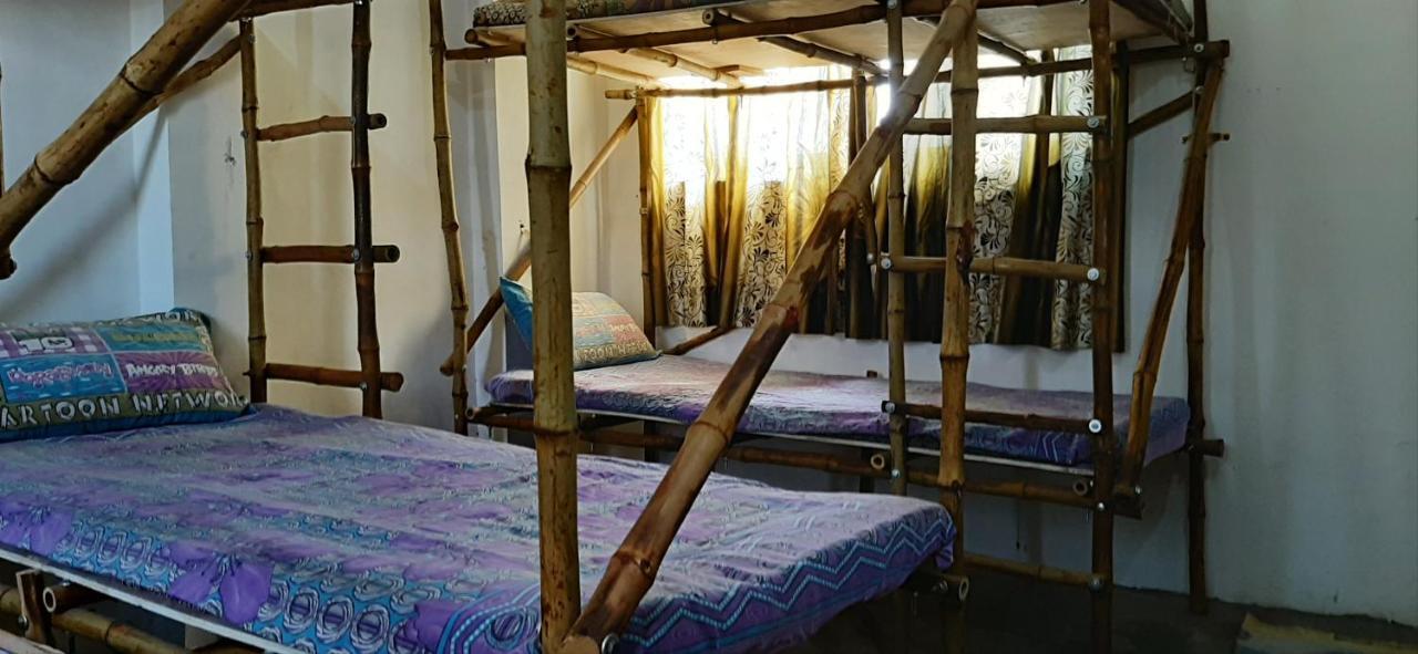 Bollywood Guest house *